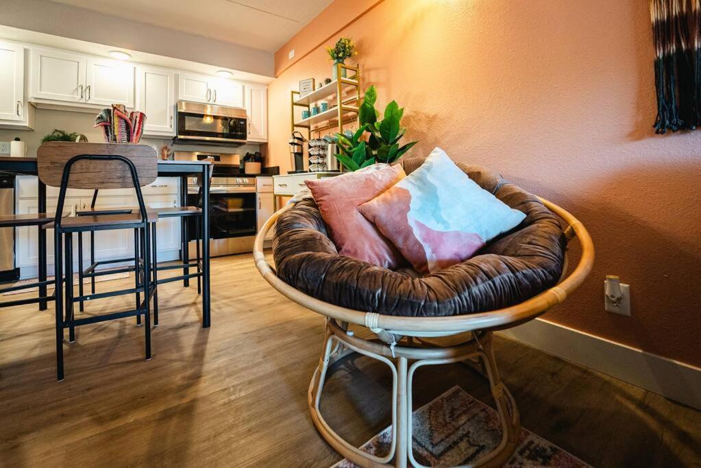 Pet Friendly Boho Condo With Pool--Fitness Center--Next To The Branson Landing--Close To Convention Center And Kanakuk Eksteriør bilde