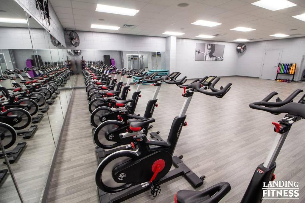 Pet Friendly Boho Condo With Pool--Fitness Center--Next To The Branson Landing--Close To Convention Center And Kanakuk Eksteriør bilde